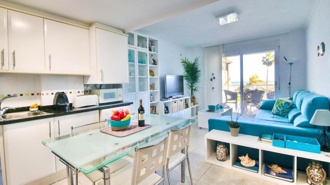 Apartamento En Mar De Ii En Primera Linea De Playa * Dénia